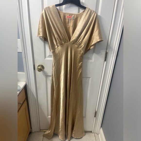 Free People X REVOLVE Beatrice Maxi Dress in Metallic Gold Size 6 - Picture 4 of 13